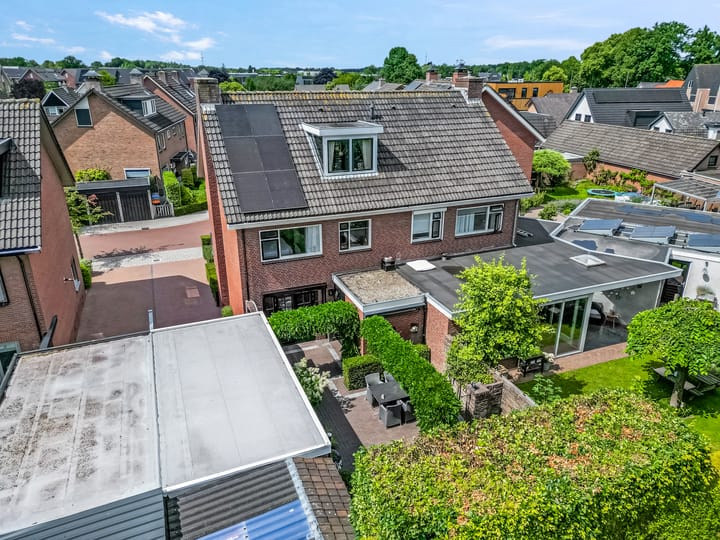 Photo 4 of Magirusstraat 11