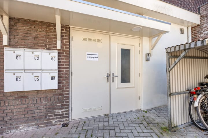 Photo 19 of Koninginnelaan 18-A