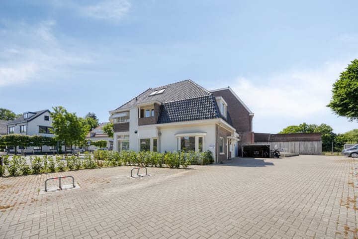 Photo 21 of Koninginnelaan 18-A