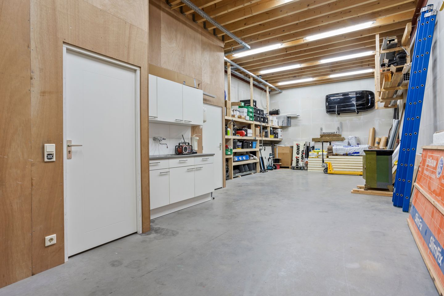 Bekijk foto 2 van Schepenstraat 5