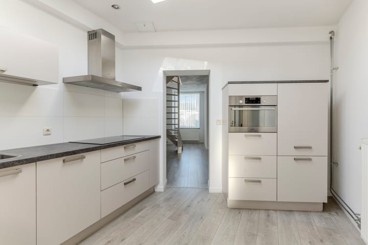 Foto 14 van Leharstraat 105