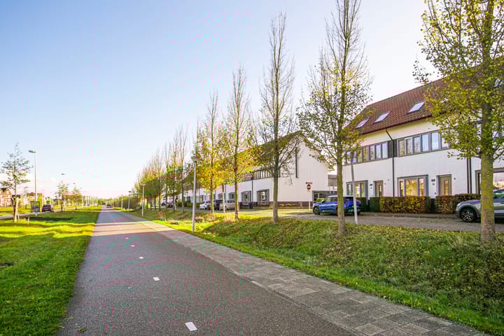 Foto 44 van Kruidentuinlaan 33