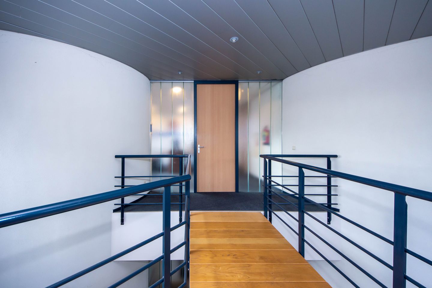 View photo 5 of Astronaut 26-B