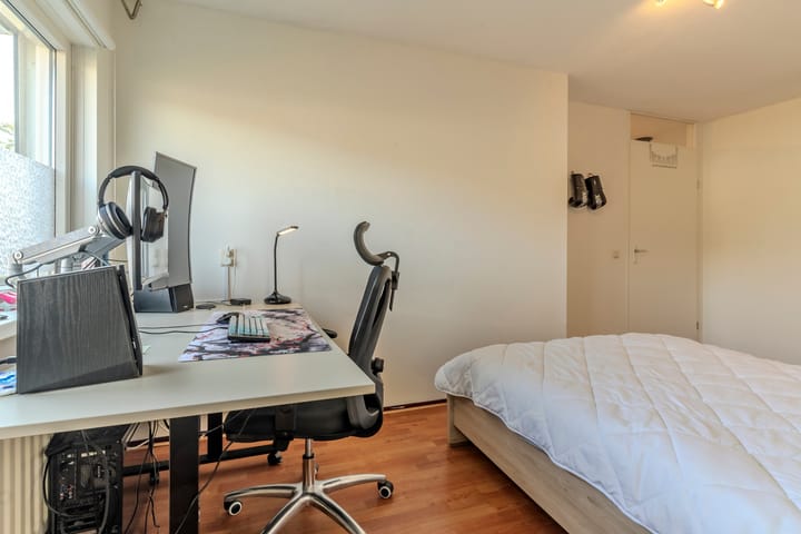 Photo 25 of Oegstgeeststraat 53