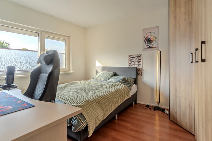 Photo 27 of Oegstgeeststraat 53