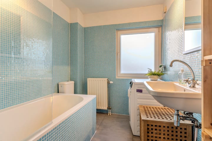 Photo 32 of Oegstgeeststraat 53