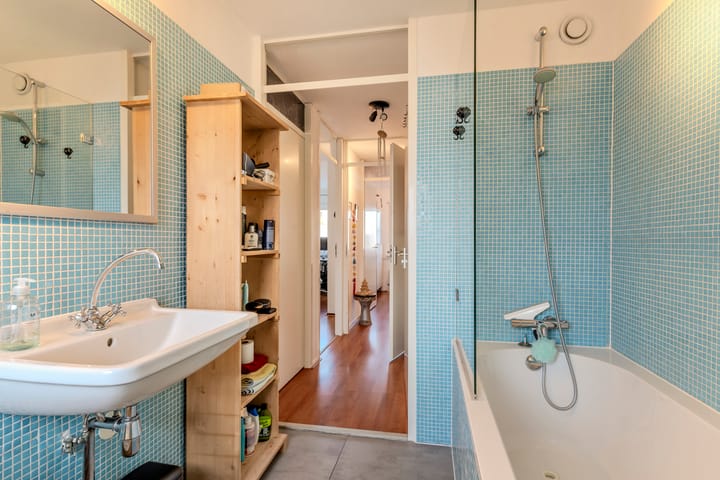 Photo 33 of Oegstgeeststraat 53