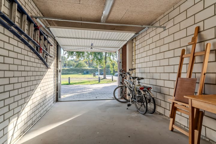 Photo 43 of Oegstgeeststraat 53