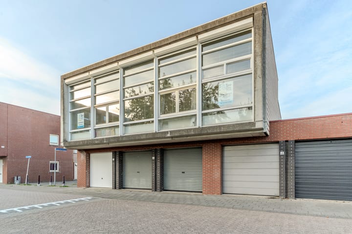 Photo 47 of Oegstgeeststraat 53