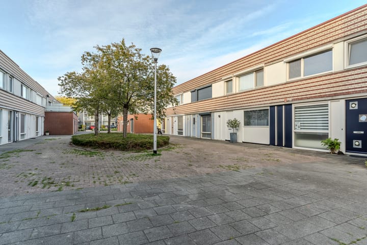 Photo 48 of Oegstgeeststraat 53