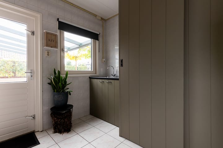 Photo 32 of Outger Jacobszstraat 6