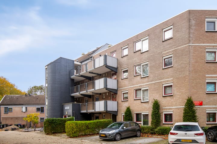 Foto 2 van Albert Camus-erf 30