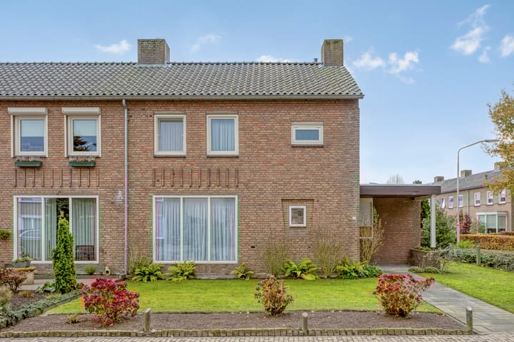 Photo 6 of Kortenaarlaan 17