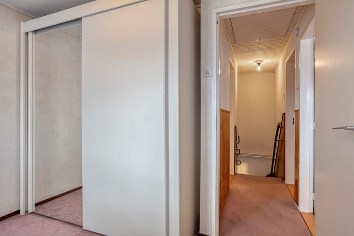 Photo 23 of Kortenaarlaan 17