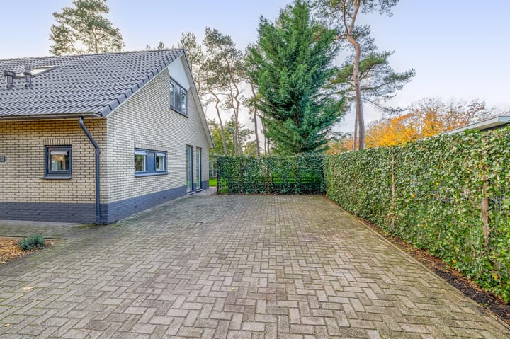 Photo 5 of Paaslohof 39