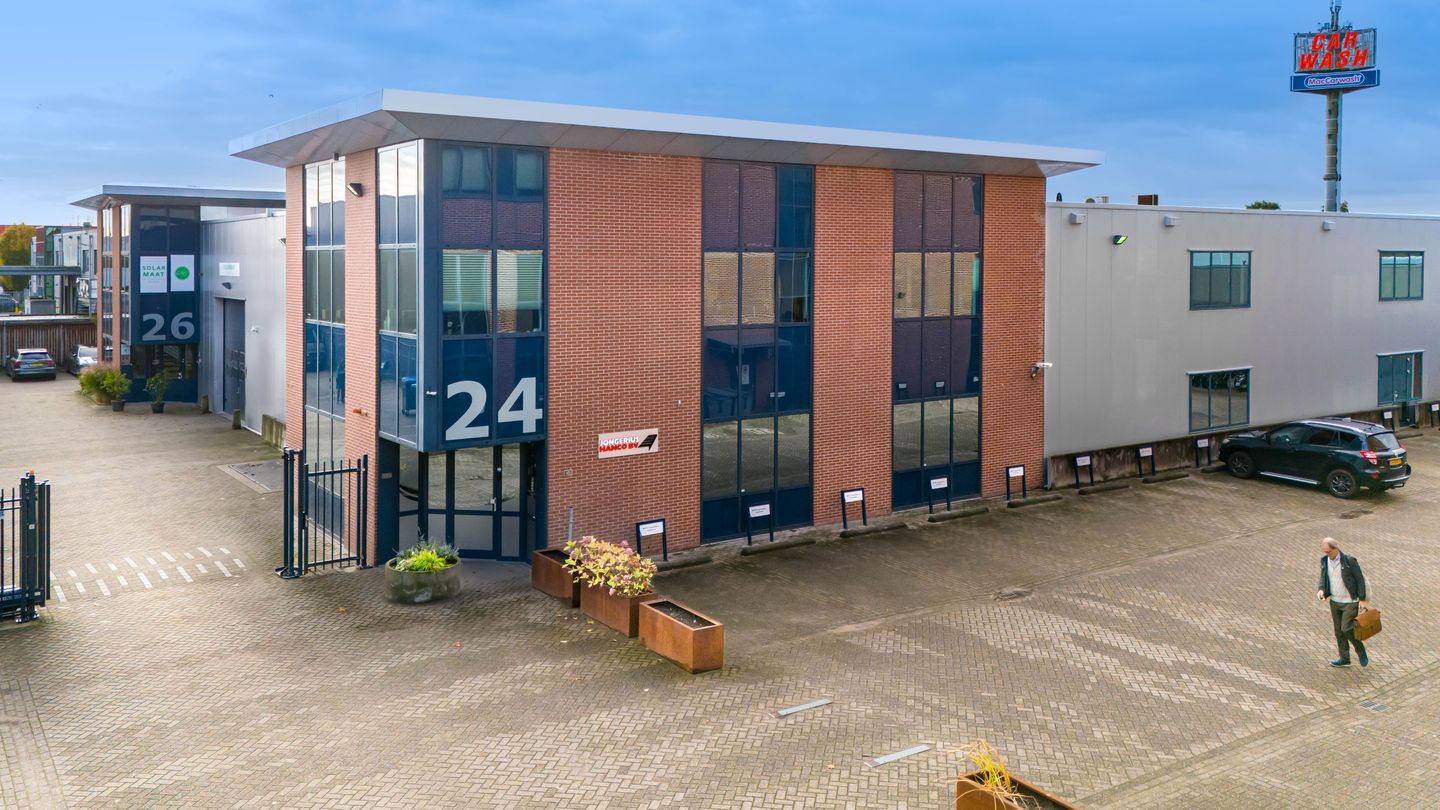 Bekijk foto 1 van Astronaut 24