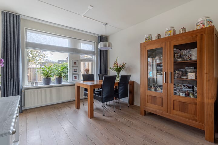 Photo 15 of Weegbree 20