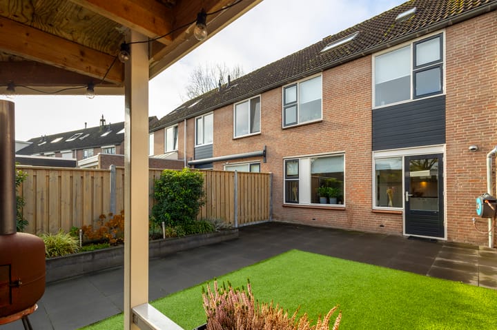 Photo 32 of Weegbree 20