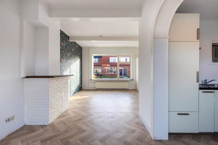 Photo 17 of Professor Wassenberghstraat 9