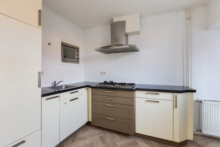 Photo 20 of Professor Wassenberghstraat 9