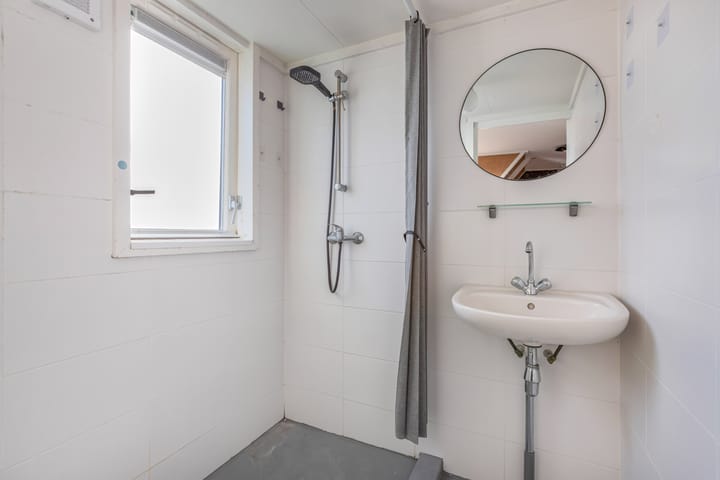 Photo 31 of Professor Wassenberghstraat 9