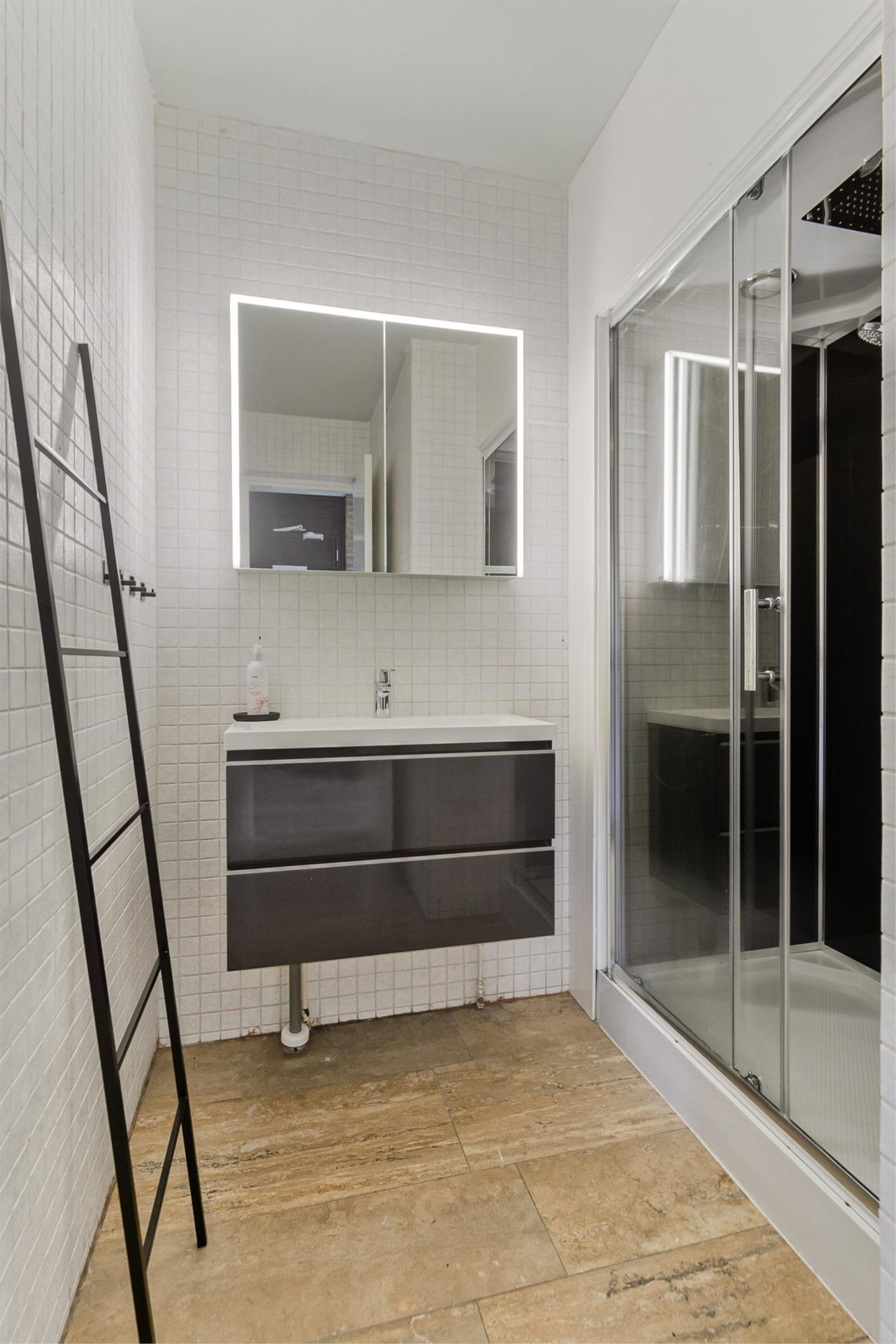 Photo 65 of Gezellelaan 11