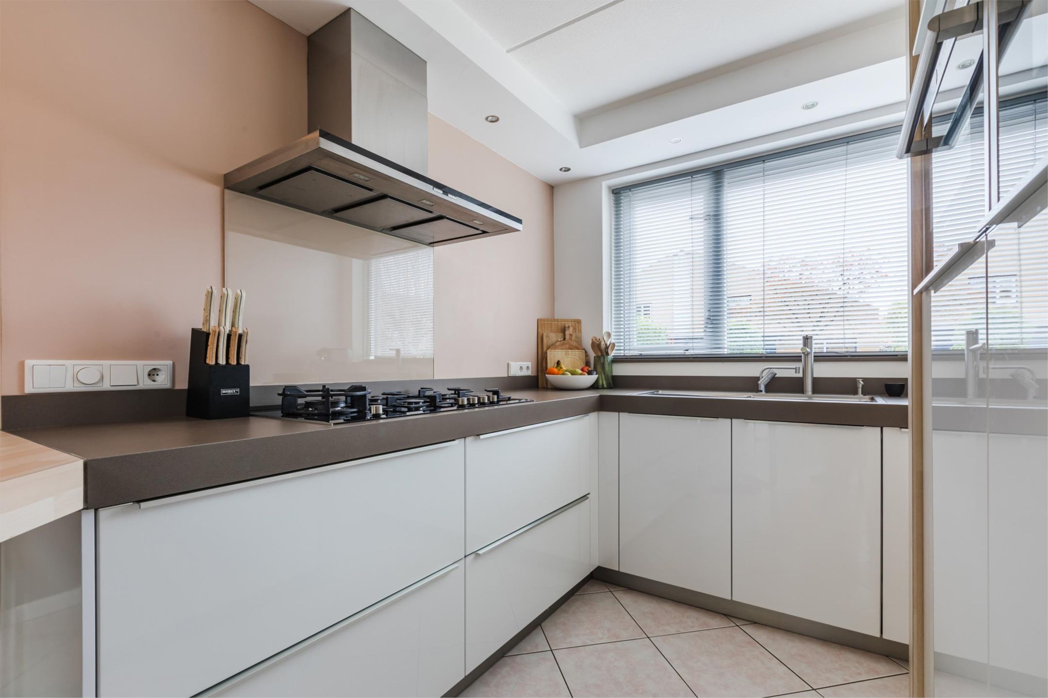 Foto 18 van Johannes Rutgersstraat 20