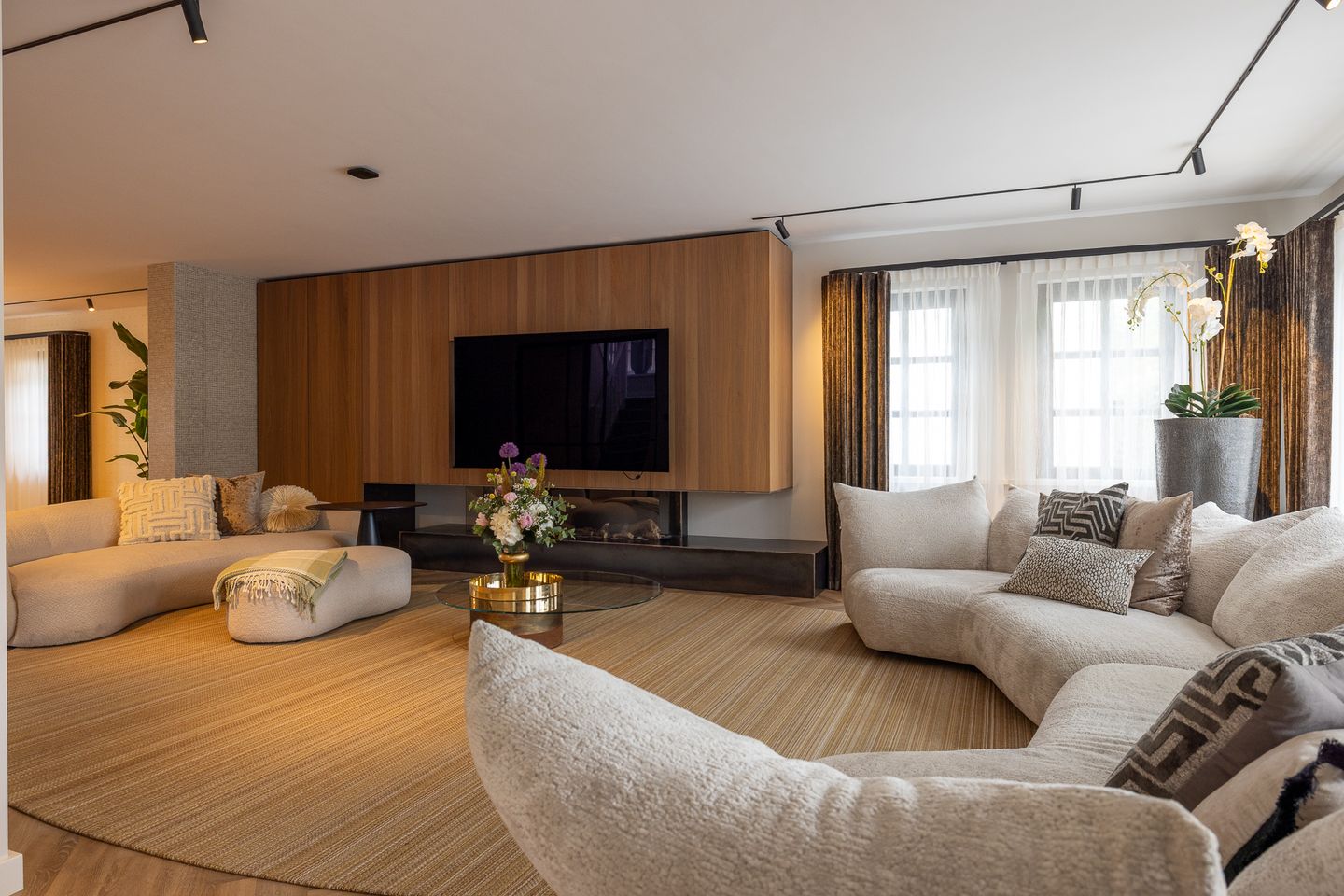 Photo 10 of Raadhuislaan 22