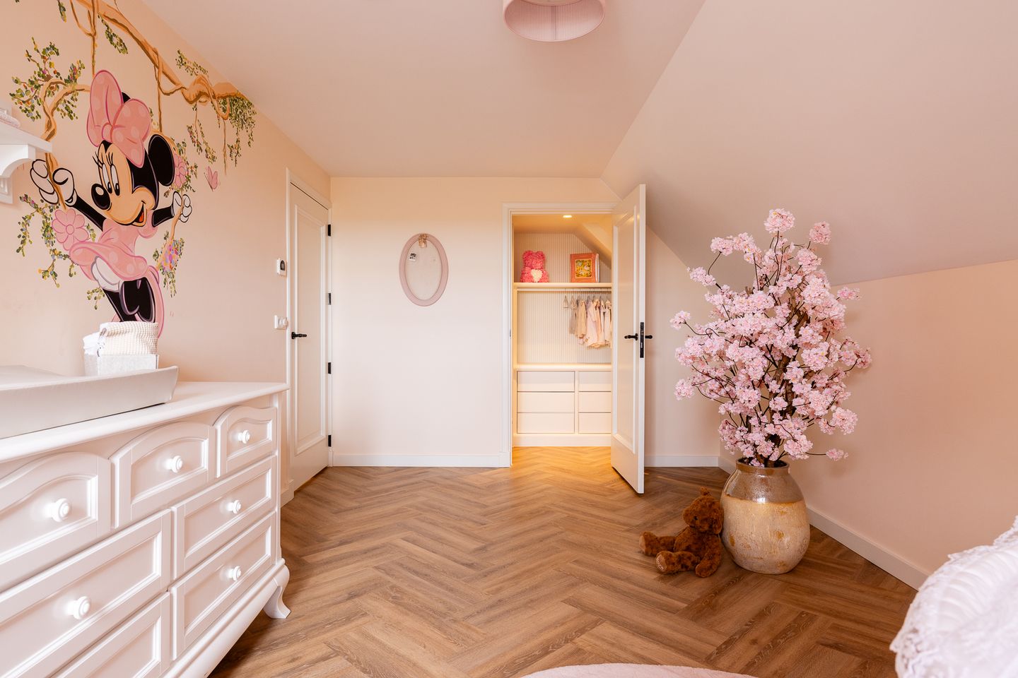 Photo 35 of Raadhuislaan 22