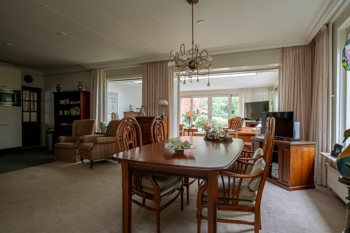 Photo 13 of Leeuwerik 13