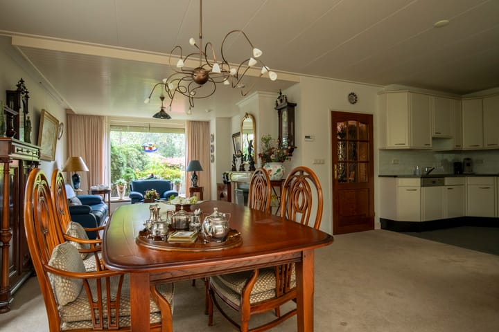 Photo 14 of Leeuwerik 13