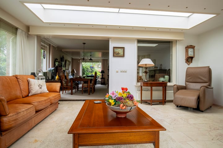 Photo 21 of Leeuwerik 13