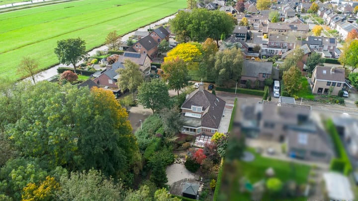 Photo 42 of Leeuwerik 13