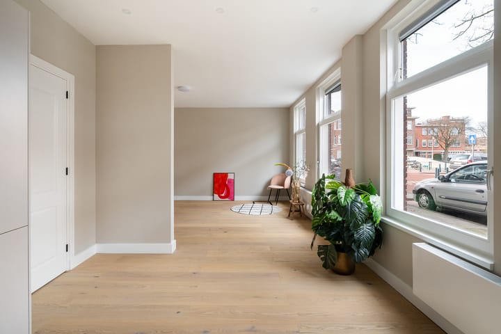 Photo 6 of Velpsestraat 162