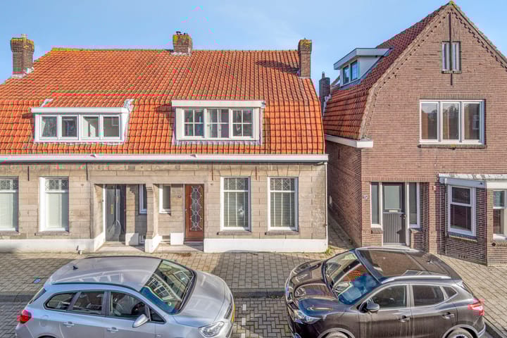Photo 1 of Besoyensestraat 65-A