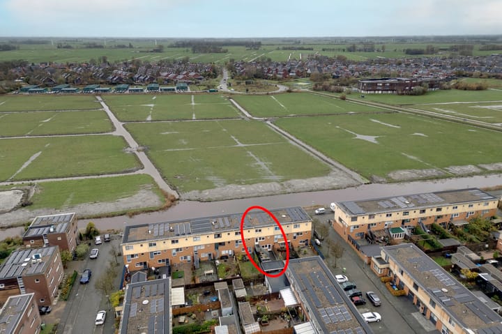 Photo 4 of Natalie Barneykade 7