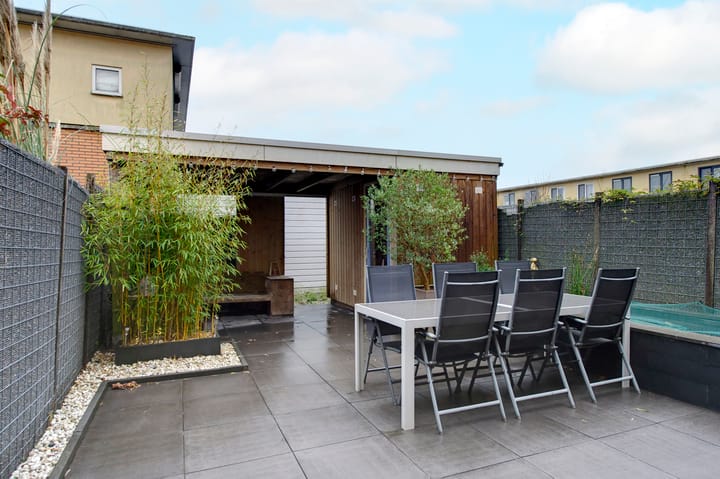 Photo 8 of Natalie Barneykade 7