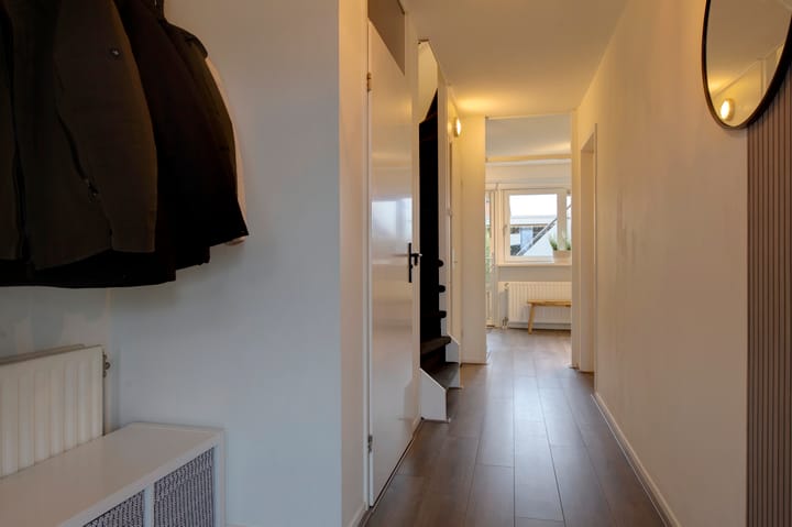 Photo 11 of Natalie Barneykade 7