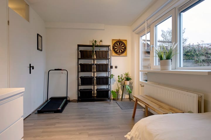 Photo 13 of Natalie Barneykade 7