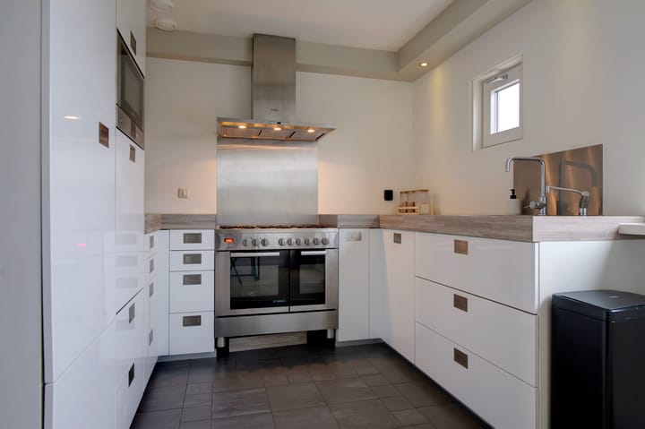 Photo 25 of Natalie Barneykade 7