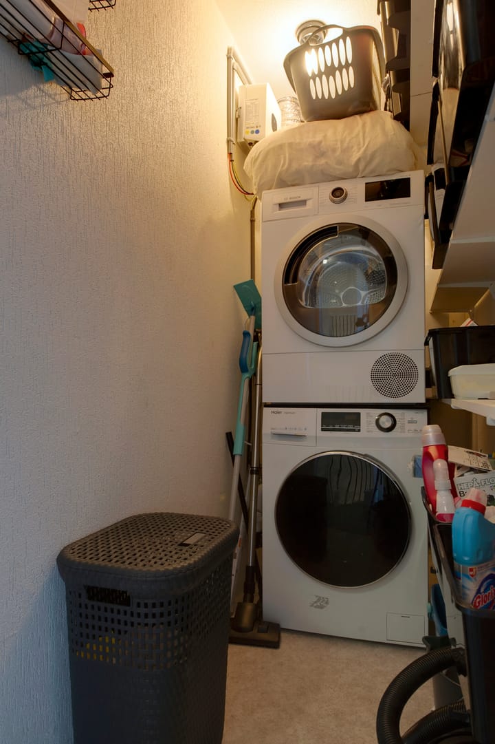 Photo 31 of Natalie Barneykade 7