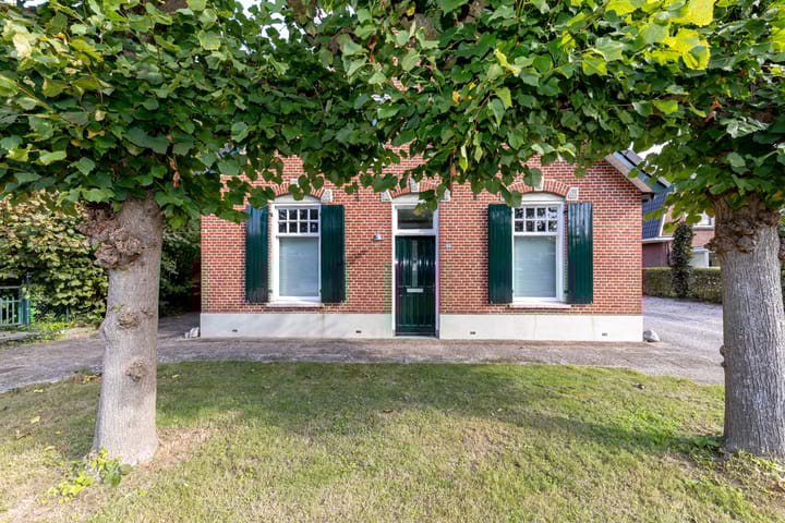 Photo 4 of Prins Bernhardstraat 33