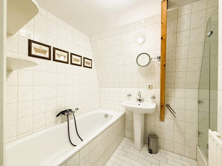 Photo 14 of Sarphatistraat 60-F