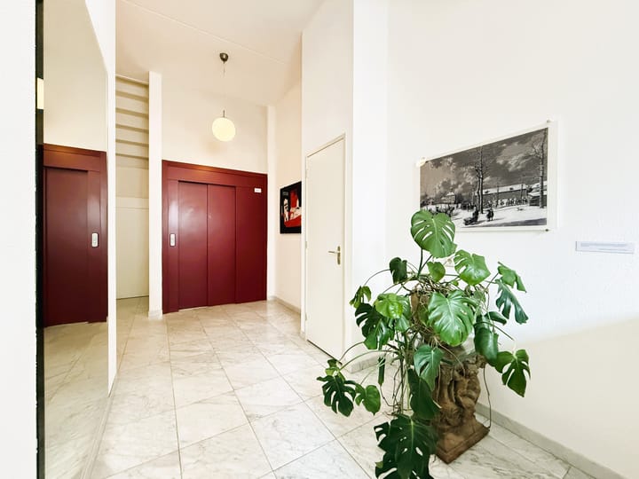 Photo 2 of Sarphatistraat 60-F