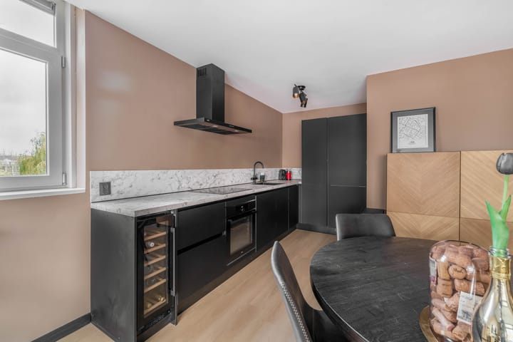 Photo 7 of Koninginneweg 7