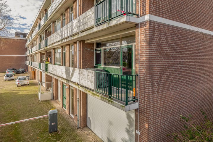 Photo 18 of Koninginneweg 7