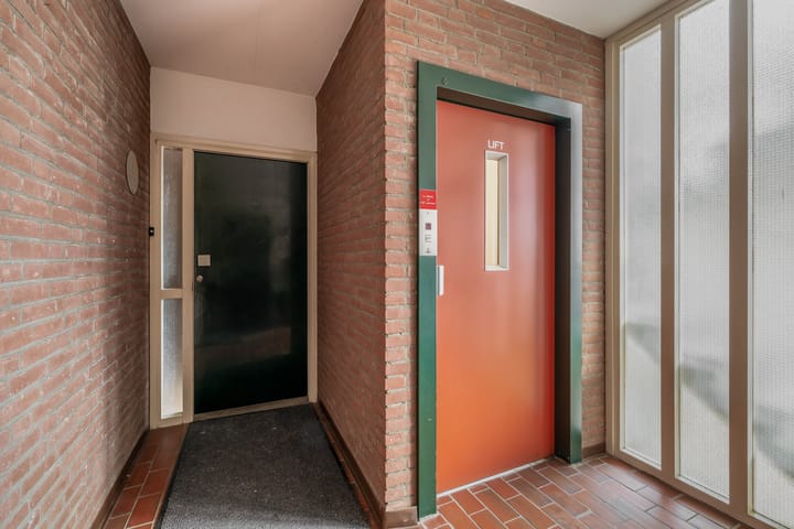 Photo 23 of Koninginneweg 7