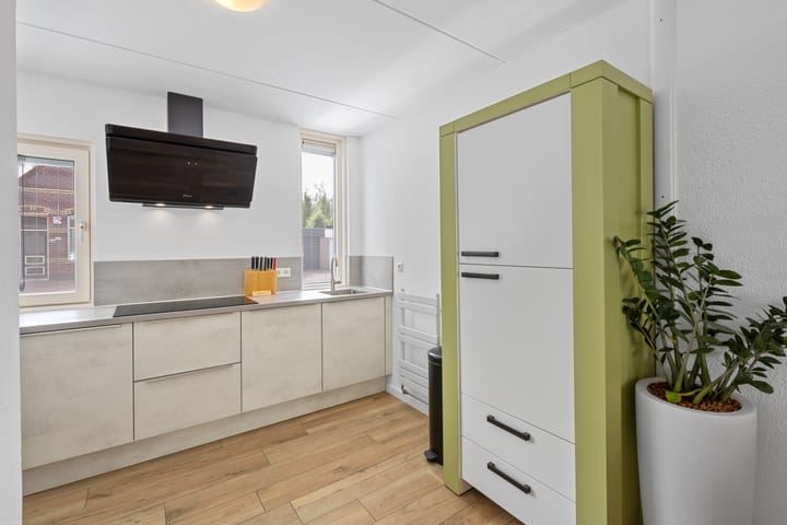 Photo 14 of Hoogstraat 99