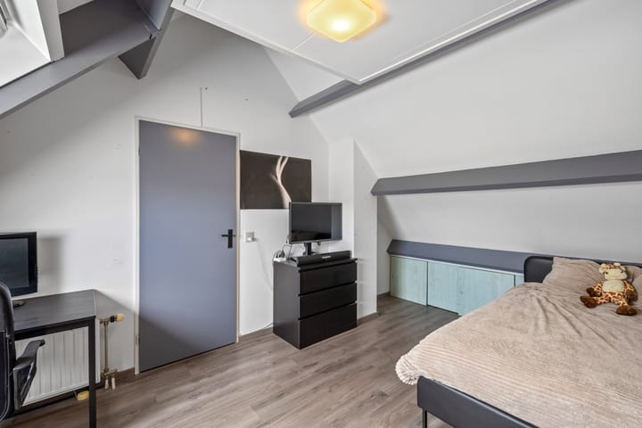 Photo 37 of Hoogstraat 99