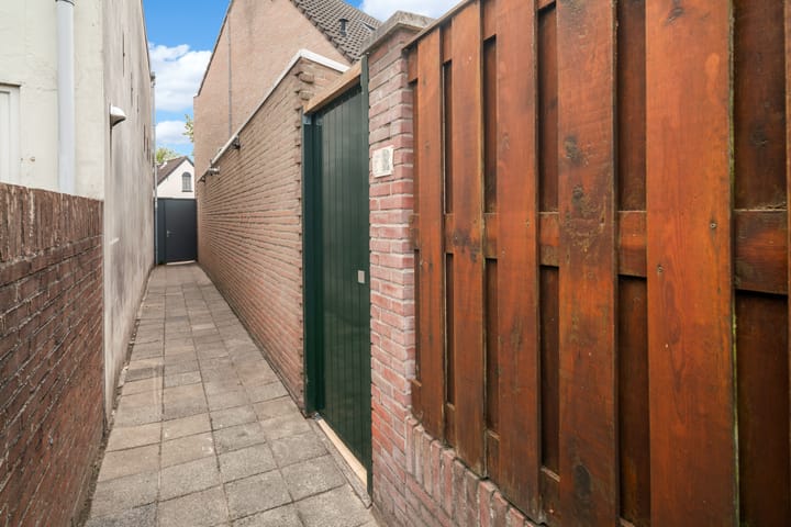 Photo 43 of Hoogstraat 99